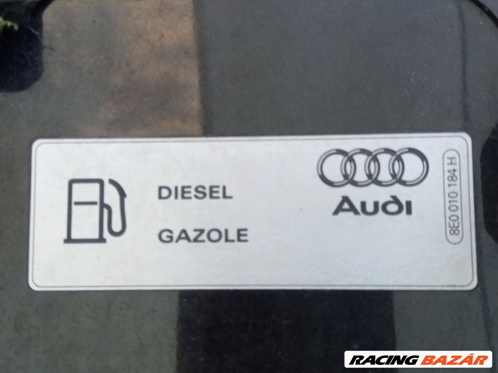 AUDI A4 B6 Tankajtó 8e0010184h 3. kép