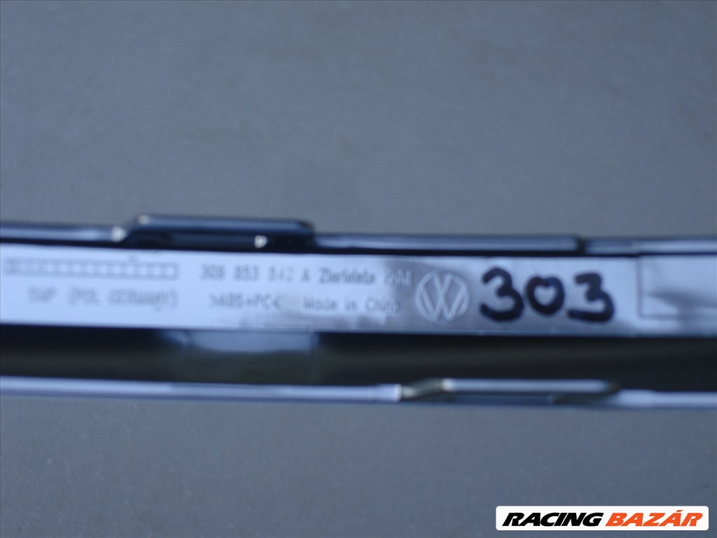 VW Passat B8 GTE Kombi hátsó lökhárító bal matt crom díszléc Új 3G9853841A 5. kép