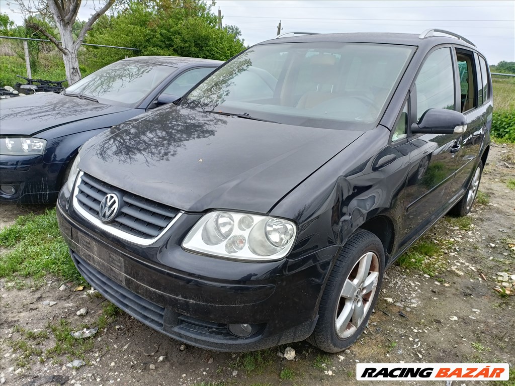 Volkswagen Touran I 2.0 TDI motor BKD kóddal, 283710km-el eladó bkd20tdi vw20tdi103kw 1. kép