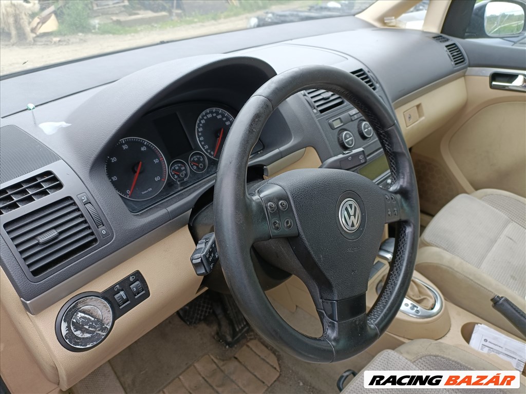 Volkswagen Touran I 2.0 TDI motor BKD kóddal, 283710km-el eladó bkd20tdi vw20tdi103kw 9. kép