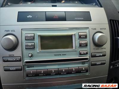 Toyota Corolla Verso (AR10) cd rádió 