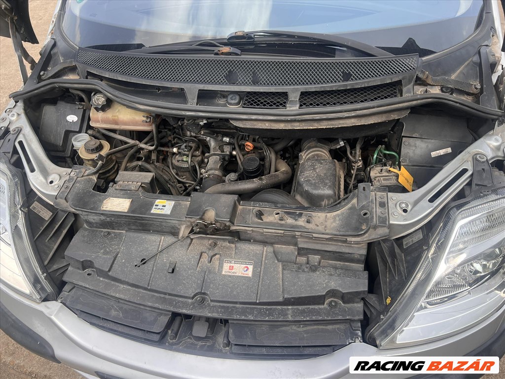 Citroën C8 2.0HDI bontott alkatrészei 6. kép