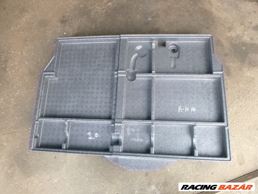 Opel Astra H 2005, 5 AJTÓS pótkerék fedél  7. kép