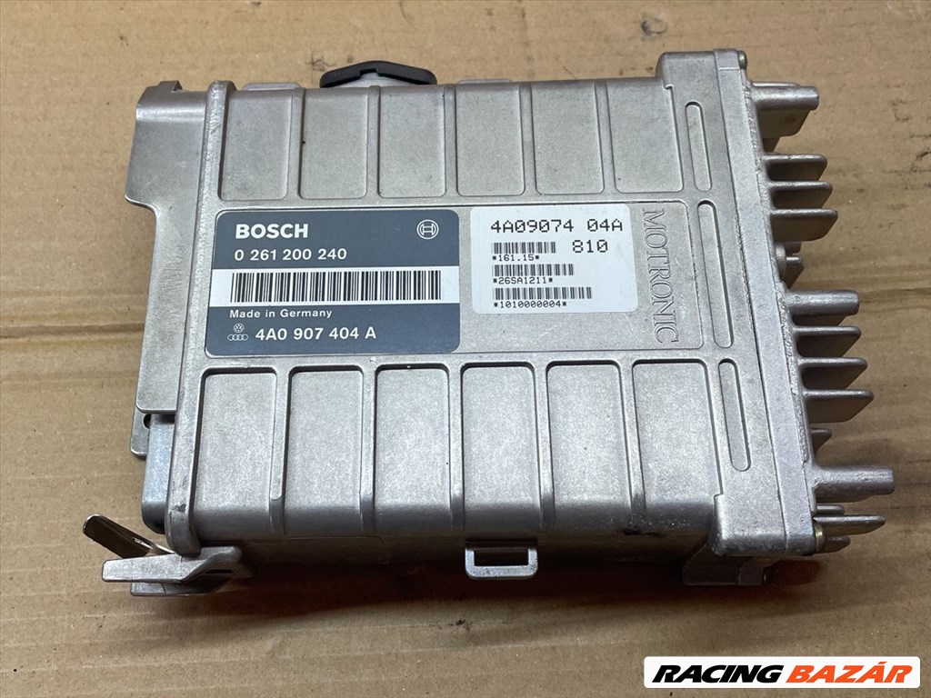 AUDI 100 Motorvezérlő bosch0261200240-audi4a0907404a 1. kép