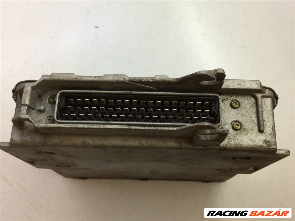 BMW 5 E39 Motorvezérlő bmw2247891-bosch0281001373 4. kép