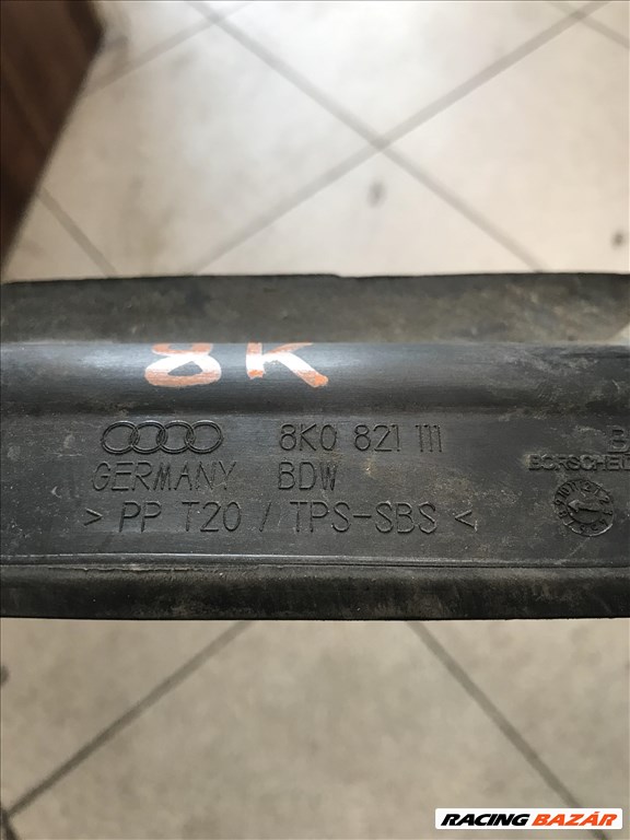 Audi A4 (B8 - 8K) AVANT - bal első sárvédő záró elem 8k0821111 2. kép