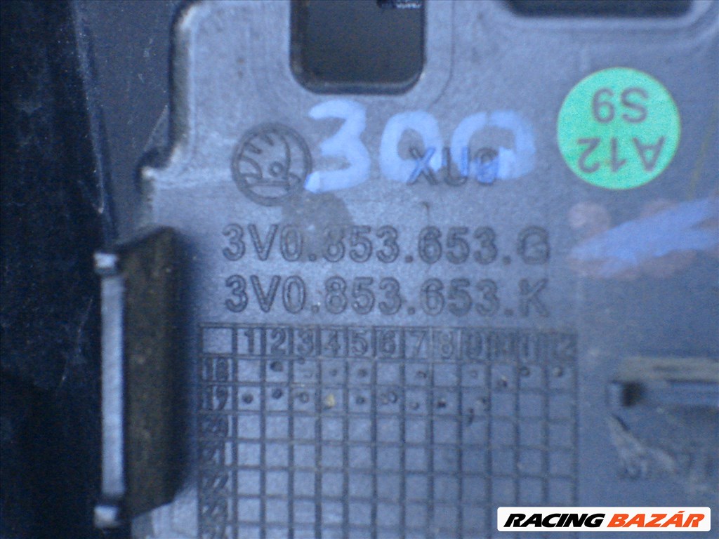 Skoda Superb 3V Facelift Díszrács 3V0853653G 2019-től 5. kép