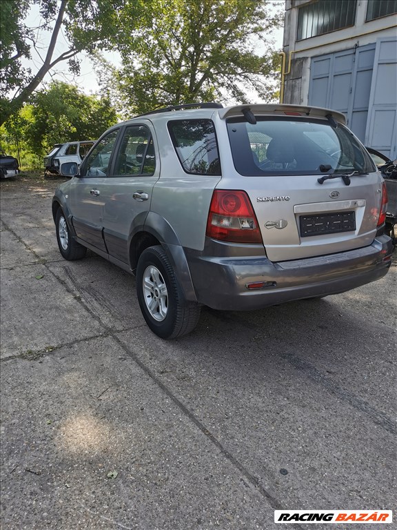 Kia Sorento (JC) 2.5 CRDi csomagtérajtó  3. kép