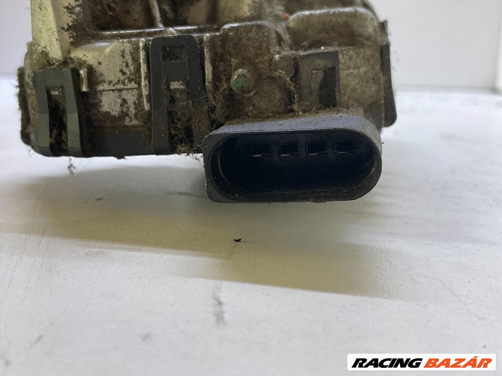 AUDI A3 Első Ablaktörlő Motor bosch0580009282-bosch0390241502 4. kép