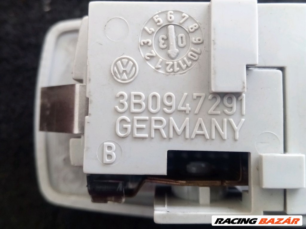 VW PASSAT B5 Beltér Világítás Hátsó volkswagen3b0947291 3. kép