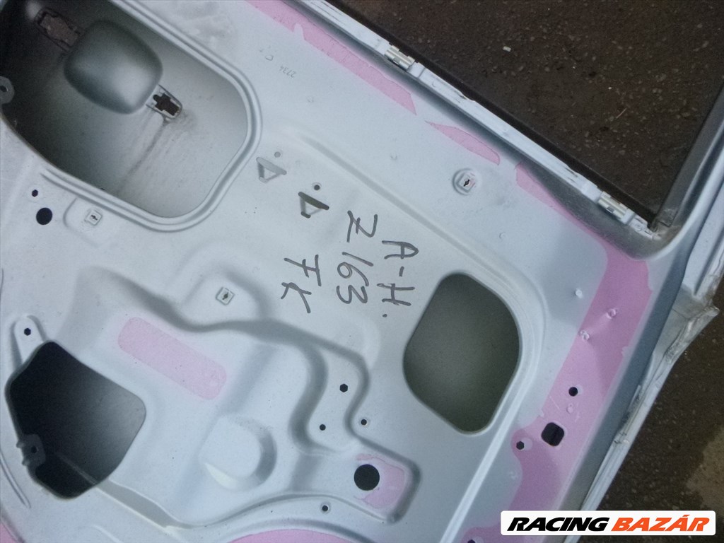Opel Astra H 2005, 5 ajtós bal hátsó ÜRES  ajtó Z163 színkód 15. kép