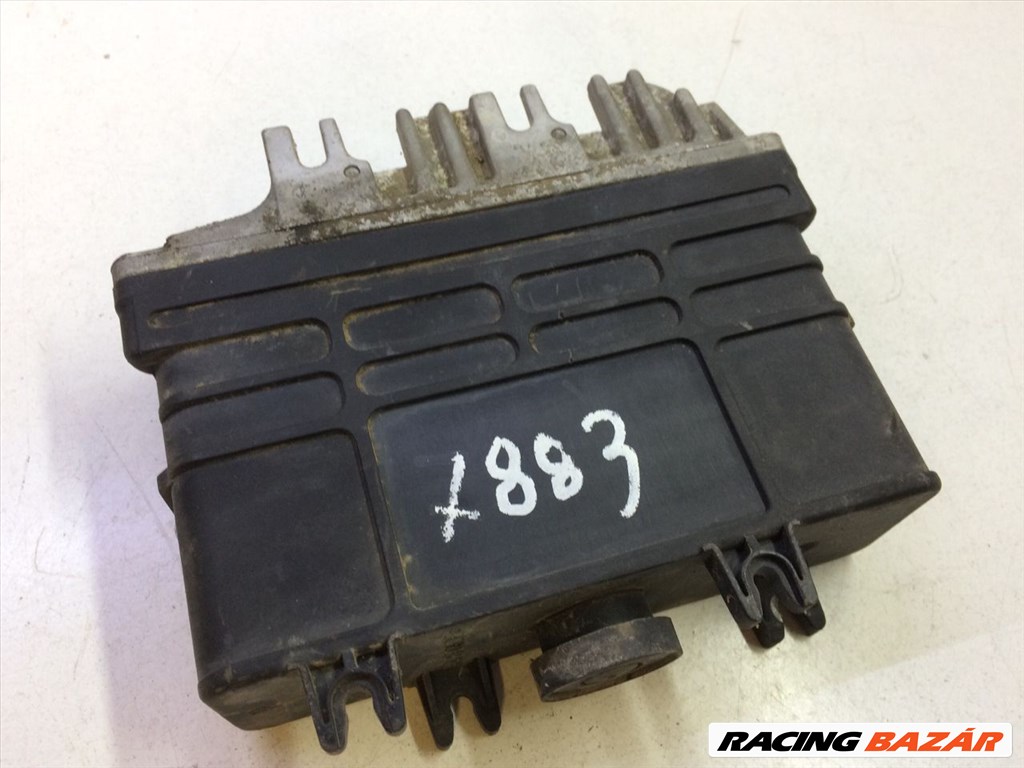 VW GOLF III Motorvezérlő bosch0261200302303-vw030906026r 2. kép