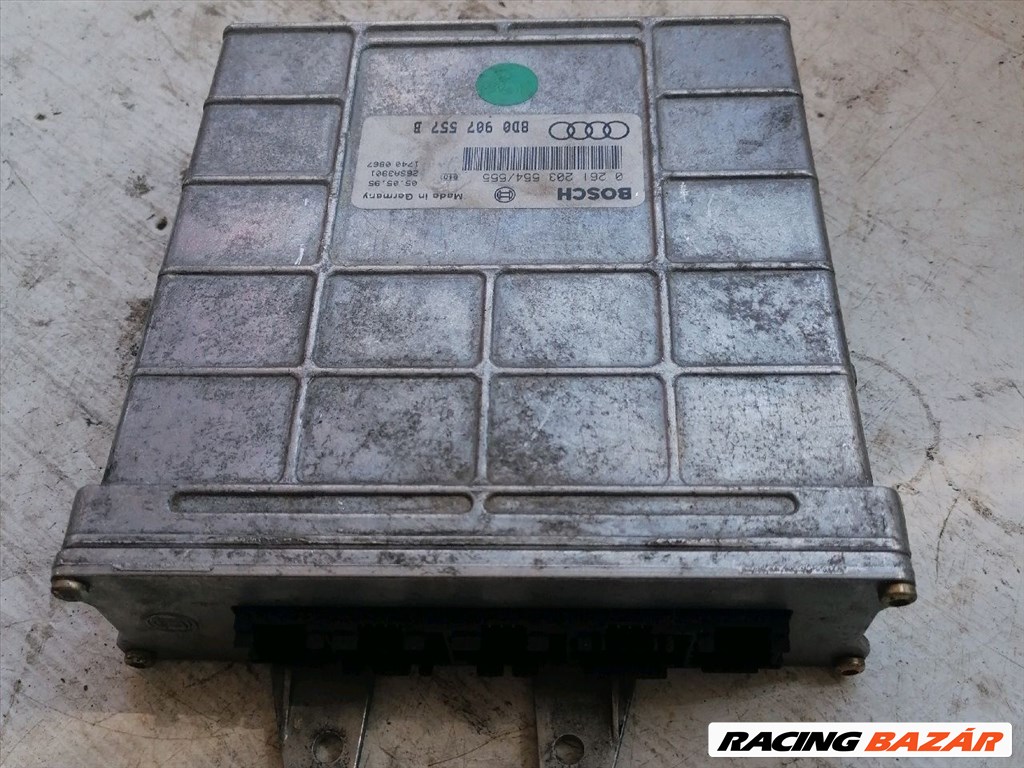 AUDI A4 B5 Motorvezérlő bosch0261203554-555-8d0907557b 1. kép