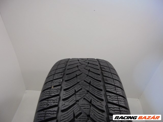 Goodyear UG Perf G1 235/55 R17  1. kép