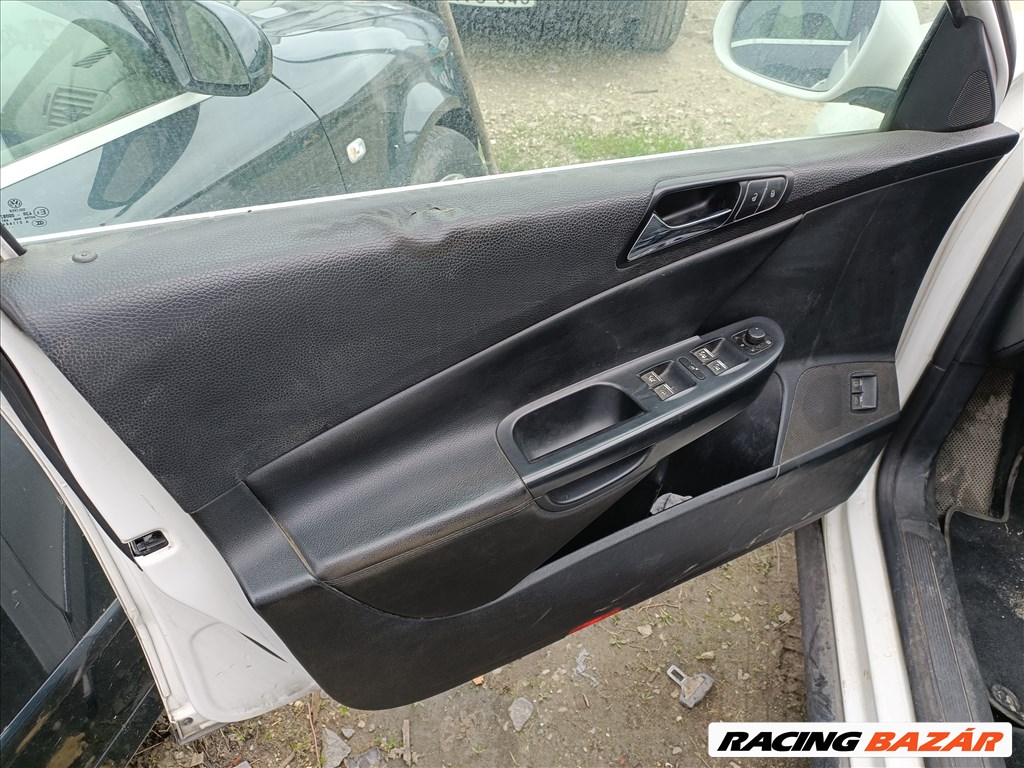 Volkswagen Passat B6 Variant 2.0 TDI beltéri elemek eladók bkp20tdi hxsdsg3c 8. kép