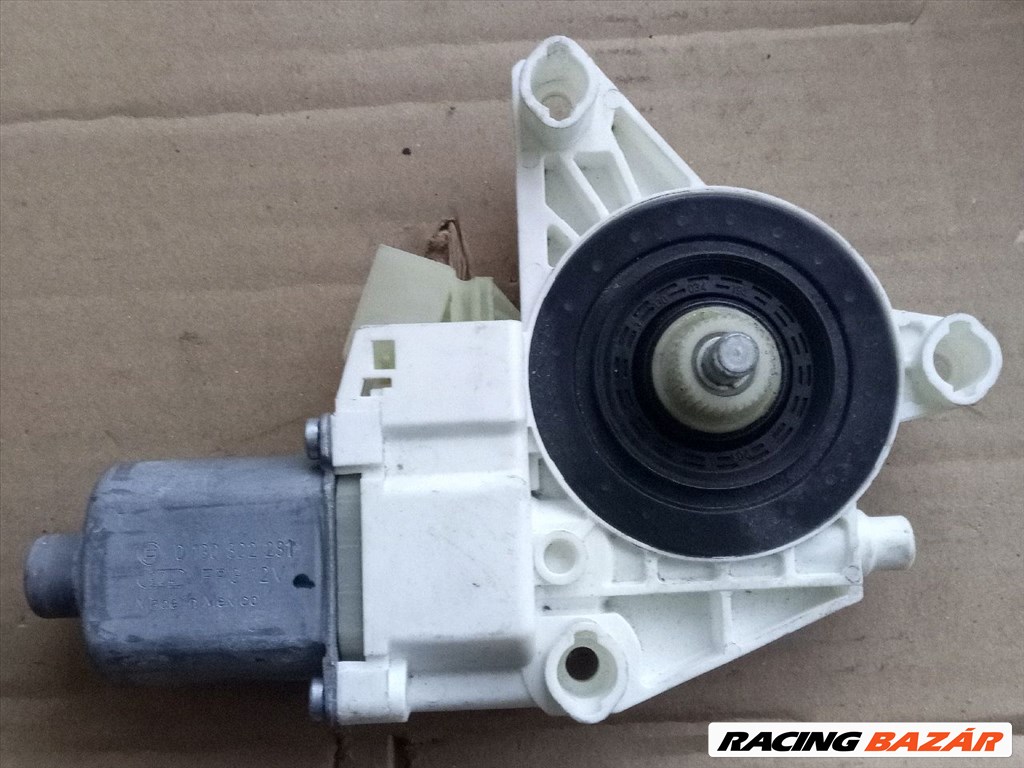 MERCEDES-BENZ M-CLASS Bal hátsó Ablakemelő Motor bosch0130822281-brose996150200 1. kép