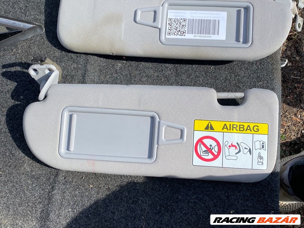 Hyundai i40 HYUNDAI i40 Bal Napellenző 3. kép