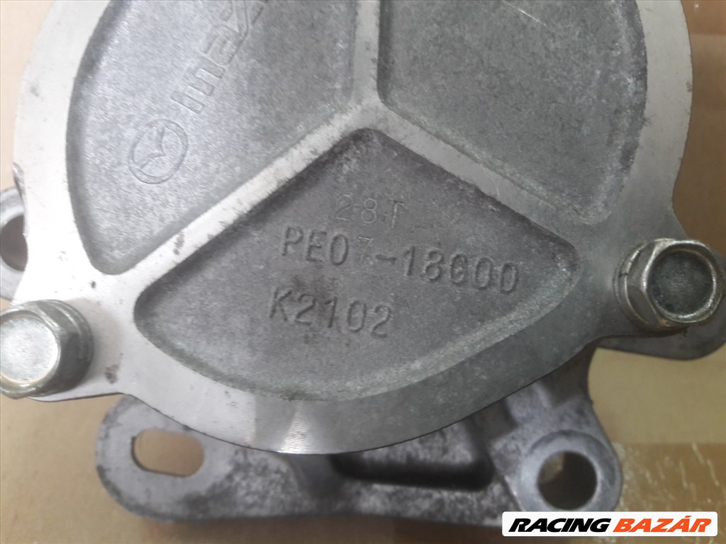 Mazda CX5 benzines vákuumpumpa  pe018g00 2. kép