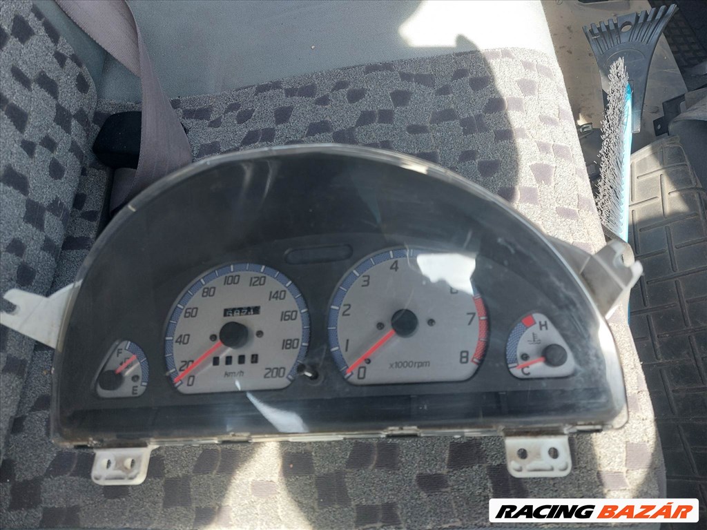 Suzuki Swift bontott alkatrészei 9. kép