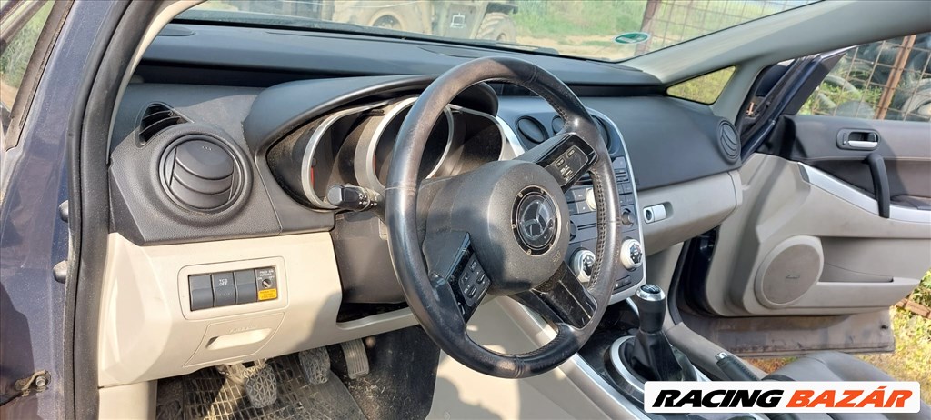 Mazda CX-7 bontott alkatrészei 9. kép