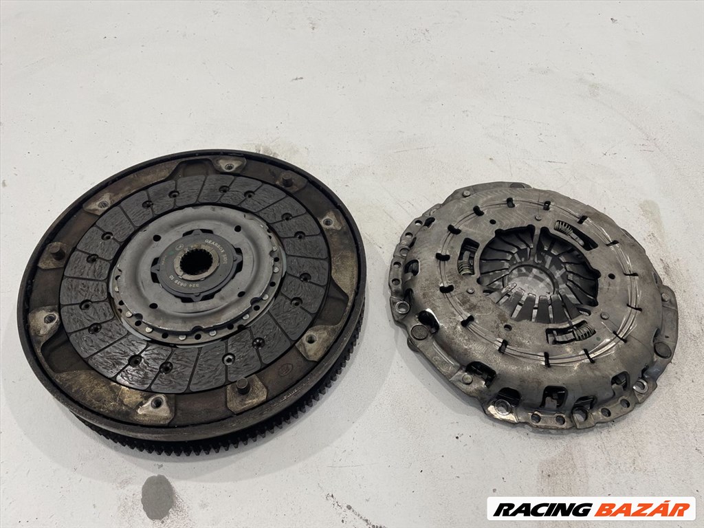 BMW E90 E91 E92 E93 320d N47D20A 177le kuplung szett lendkerékkel 6. kép