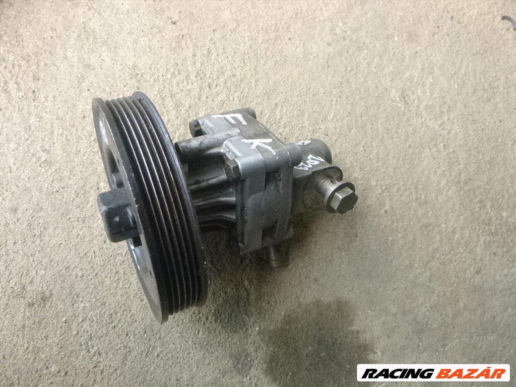 Audi 100 / 200 (C4 - 4A) szervószivattyú szíjtárcsával 048 145 155 F, 054 145 255  1. kép