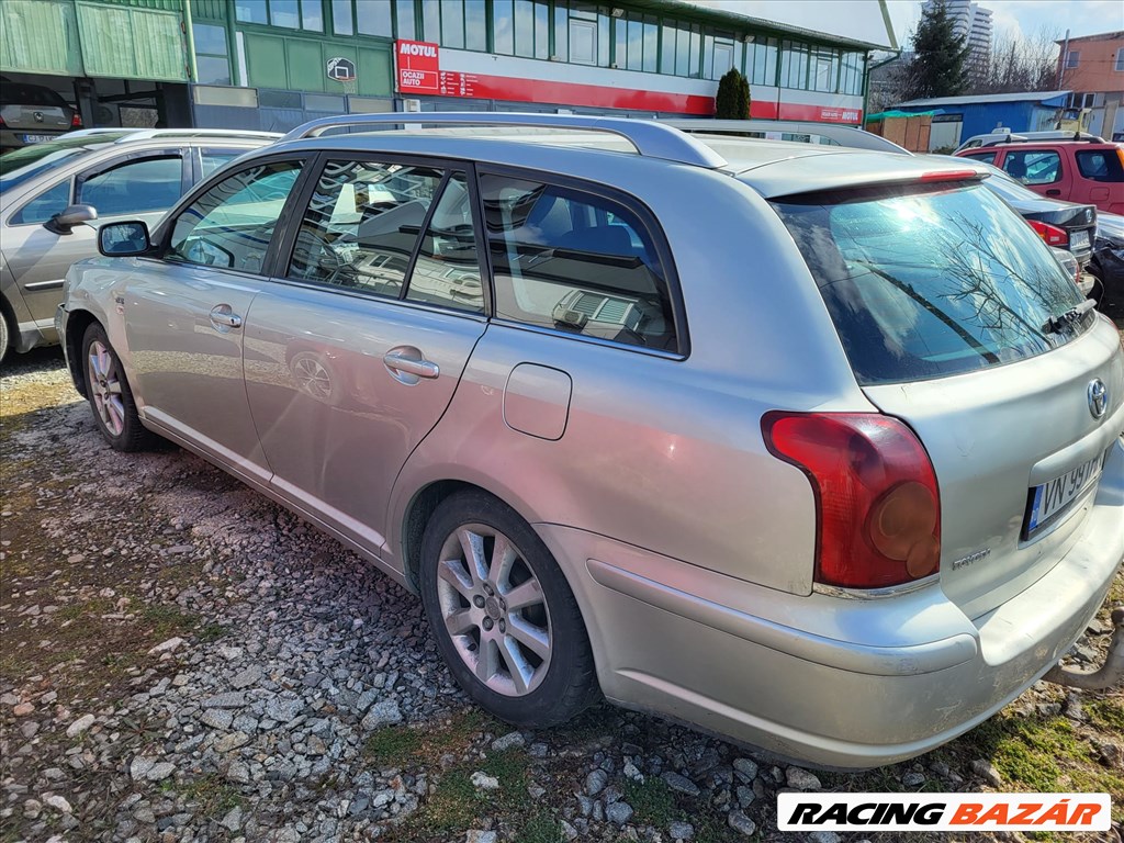 Toyota Avensis (T250) bontott alkatrészei 1. kép