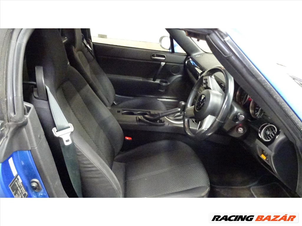 Mazda MX-5 (NC) bontott alkatrészei 5. kép
