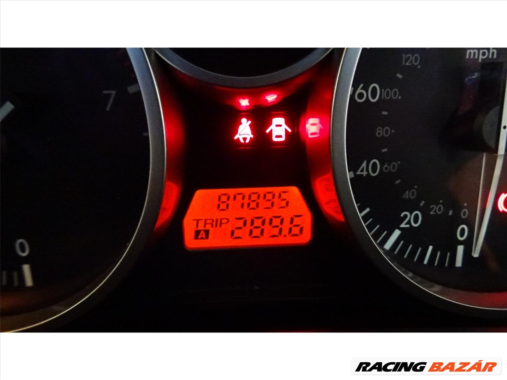 Mazda MX-5 (NC) bontott alkatrészei 10. kép