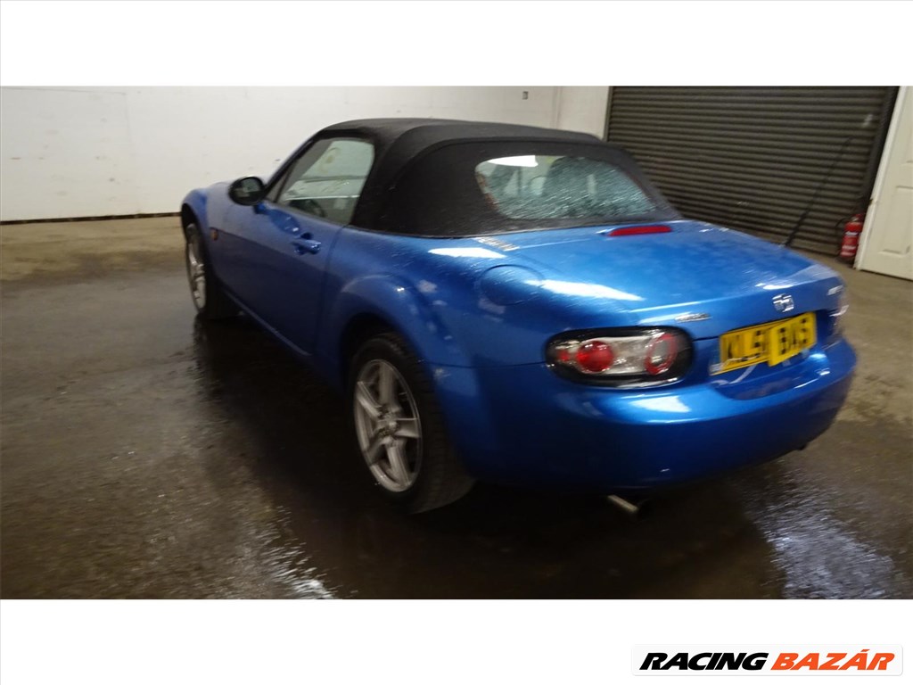 Mazda MX-5 (NC) bontott alkatrészei 11. kép