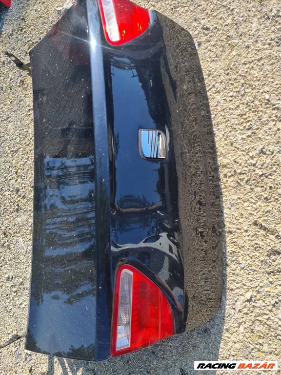 Seat Exeo csomagtér ajtó üresen 3. kép