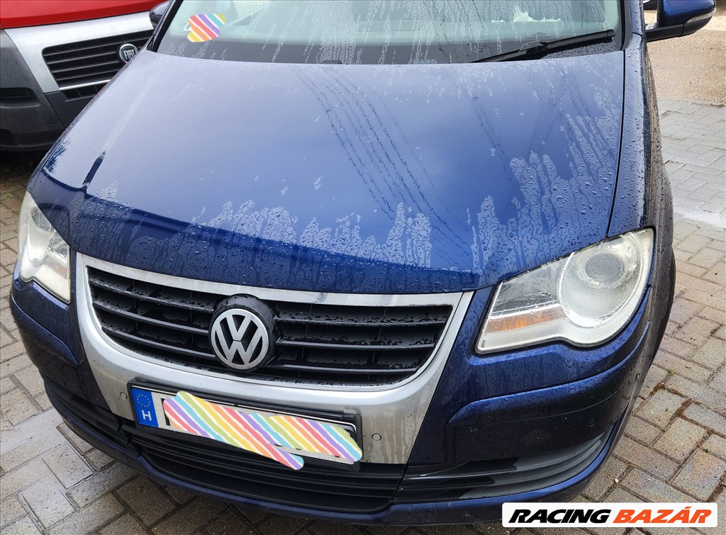 Volkswagen Touran 1.9pd  bontott alkatrészei 1. kép