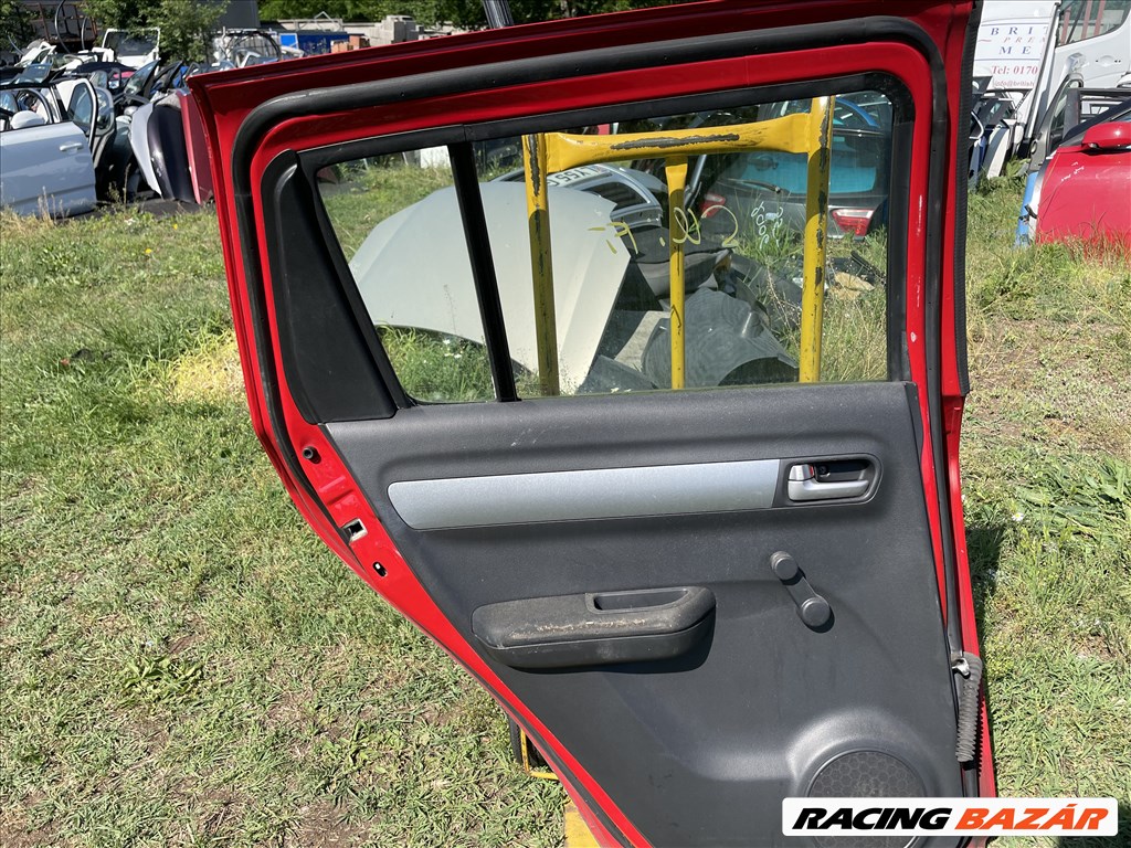 Suzuki Swift V bal hátsó ajtó  6. kép