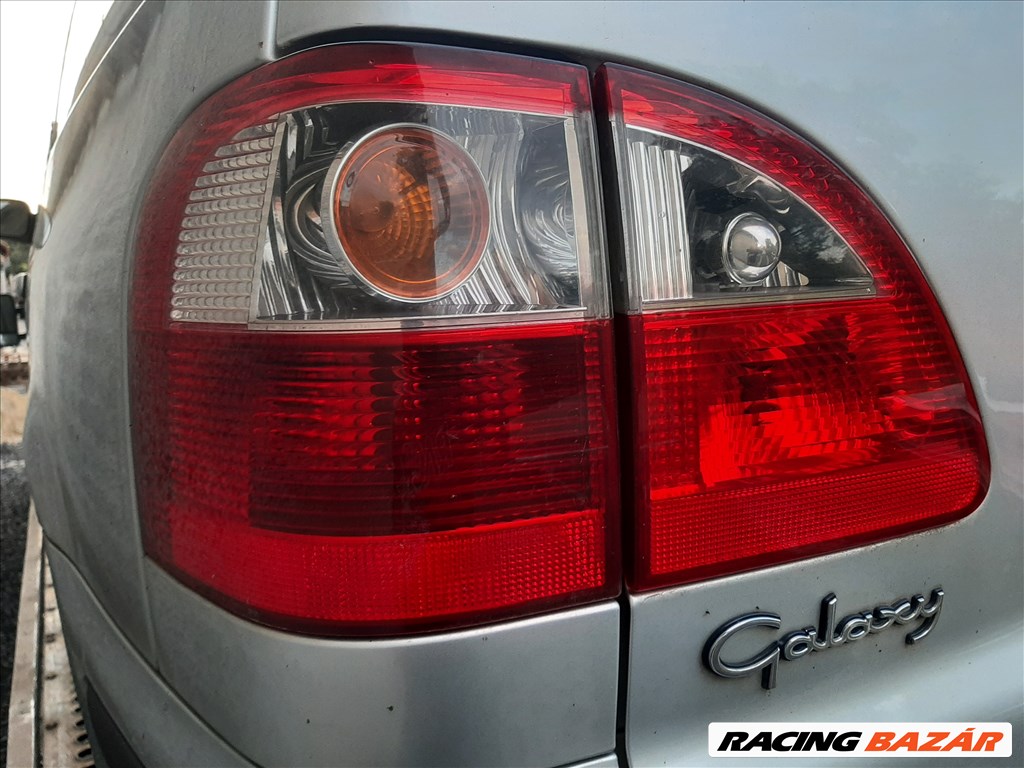 Ford Galaxy 2005 facelift hátsó lámpák és roló eladó! 2. kép