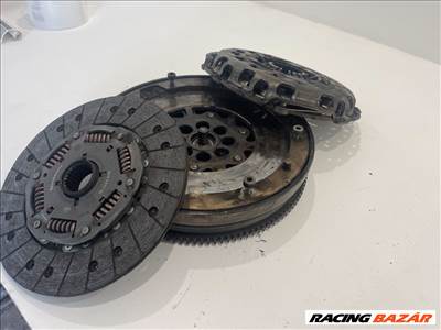BMW E90 E91 E92 E93 330d N57D30A 245le kuplung szett lendkerékkel