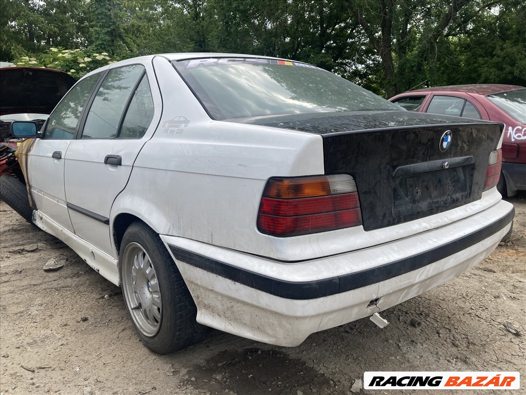 BMW 318is (E36) bontott alkatrészei 1. kép