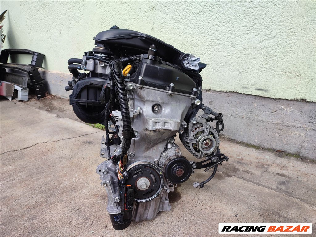 Peugeot 107 70 motor  3. kép