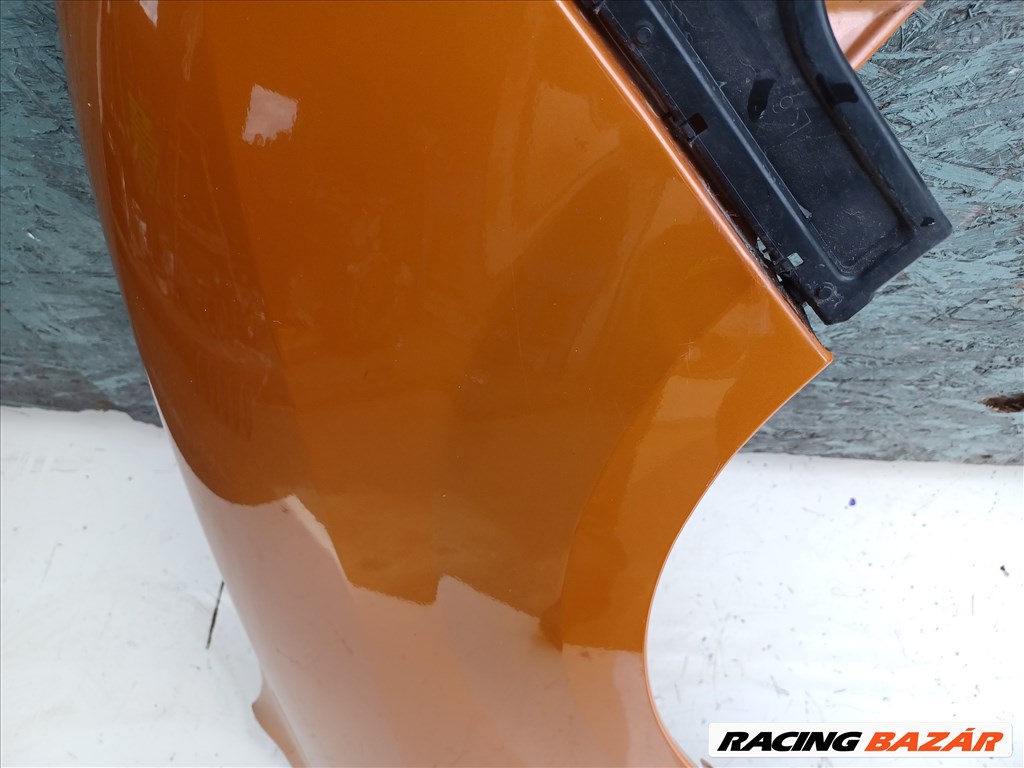 Daihatsu Trevis jobb első sárvédő enyhén sérült rozsdamentes 3. kép