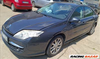 Renault Laguna III 2.0 DCi 2008 bontott alkatrészei M9R742 110 KW / 150 LE