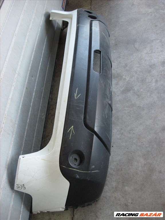 821. Nissan Qashqai J10 hátsó lökhárító  2. kép