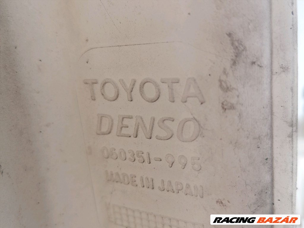 Toyota Yaris Verso ablakmosó tartály  5. kép