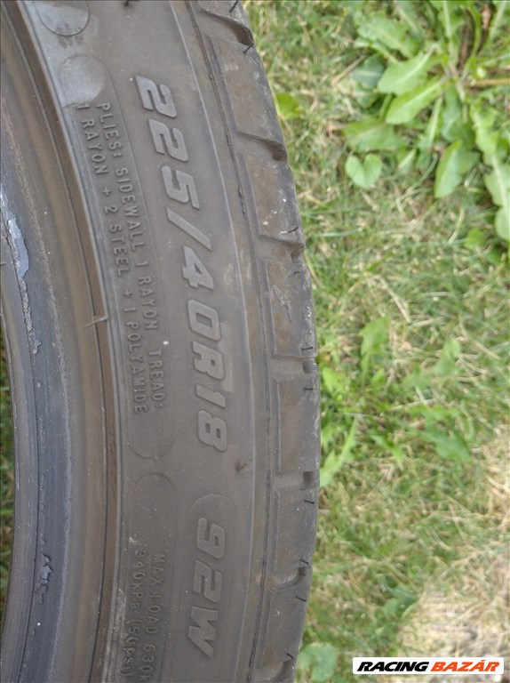  225/40R18 Goodyear Eagle F1 3. kép