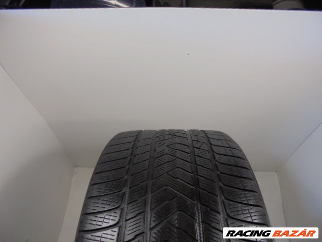 Pirelli Scorpion Winter 325/35 R22  1. kép