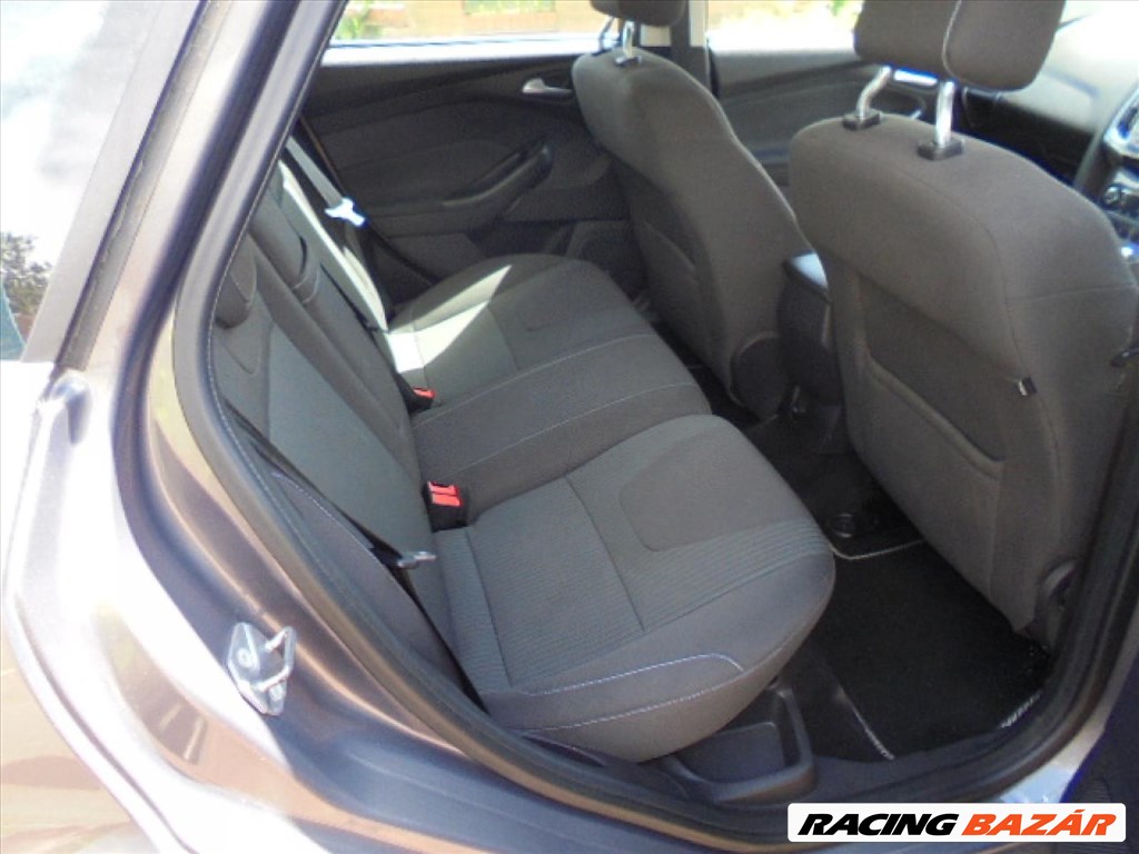 Ford Focus Mk3 bontott alkatrészei 2. kép