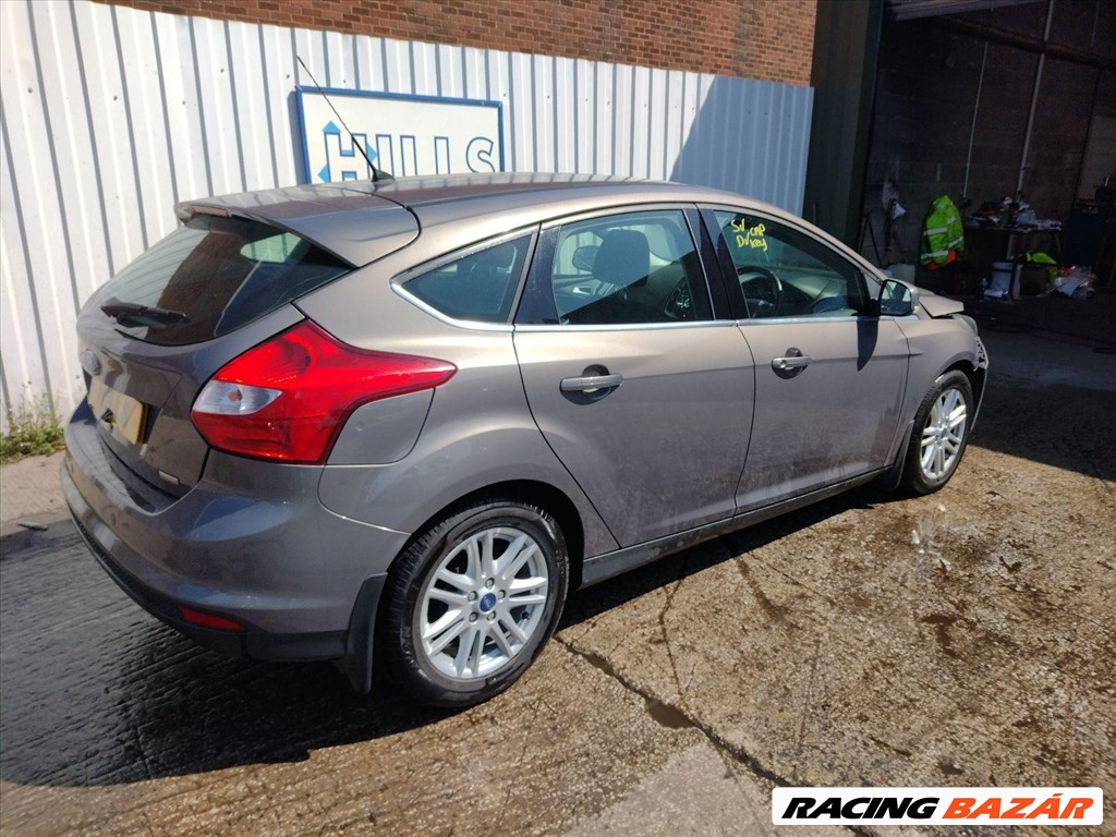 Ford Focus Mk3 bontott alkatrészei 8. kép