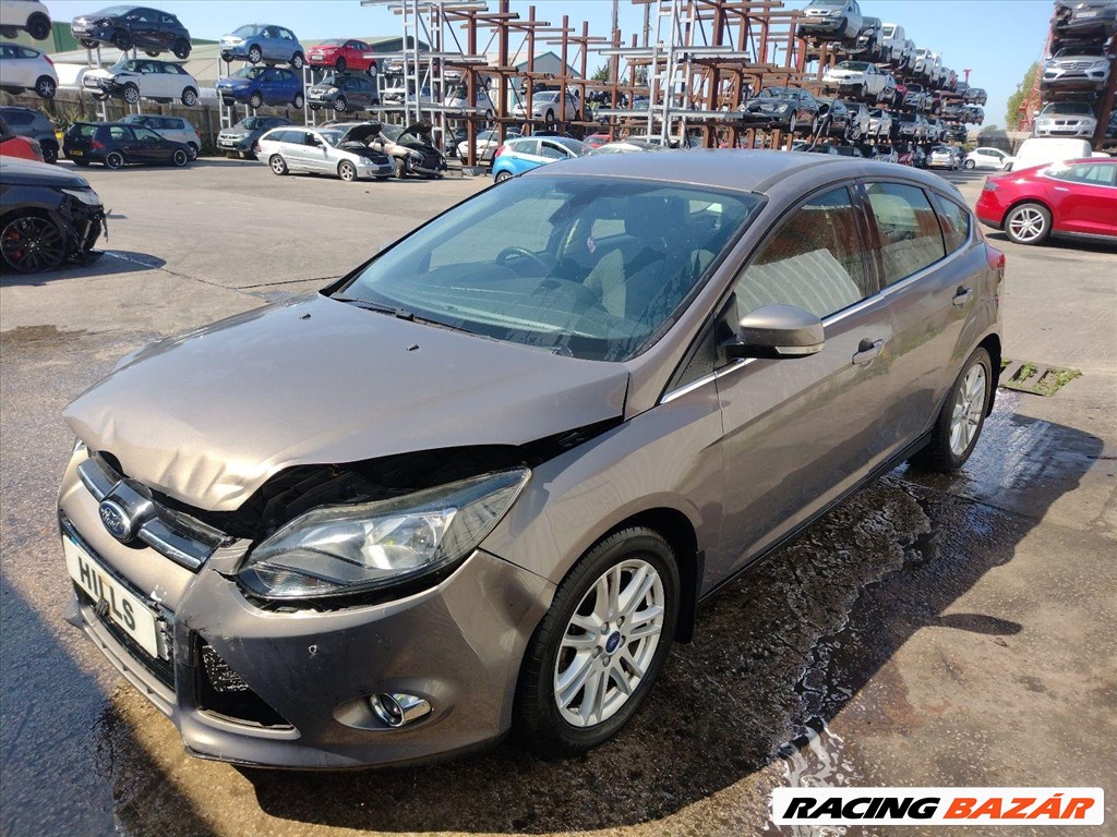 Ford Focus Mk3 bontott alkatrészei 9. kép