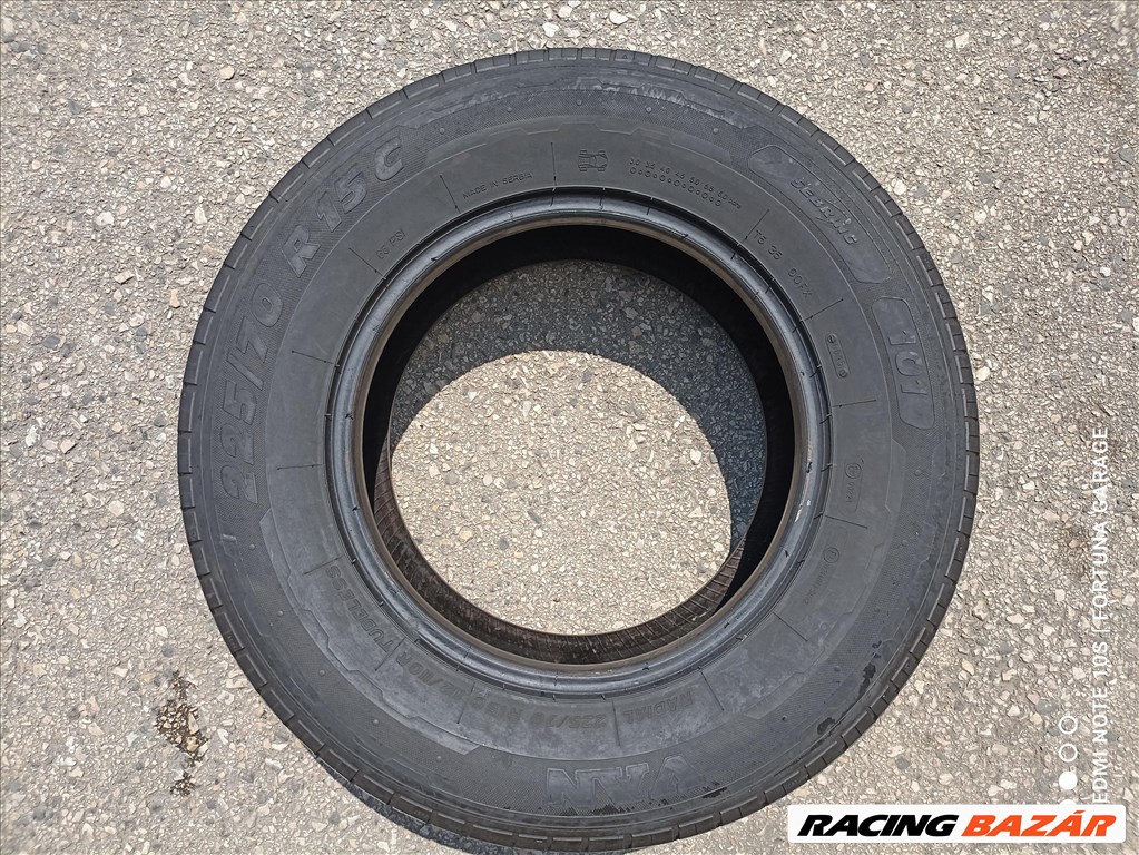  225/70 R15"C Sebring használt teherautó gumik 3. kép