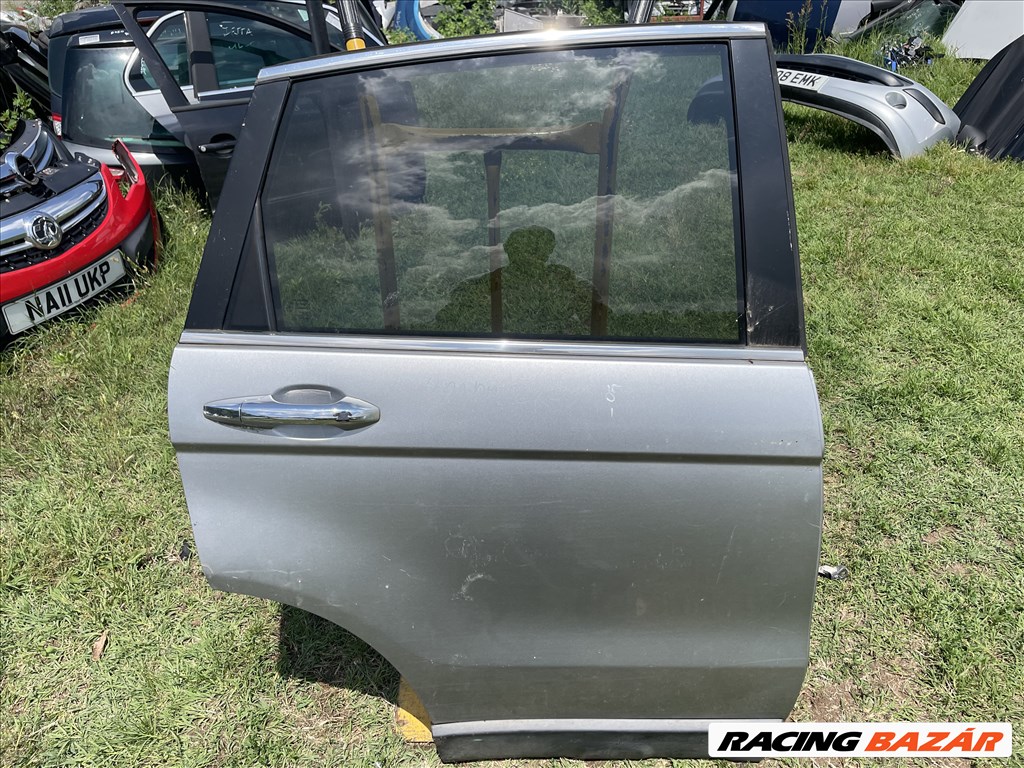 Honda CR-V III jobb hátsó ajtó  1. kép