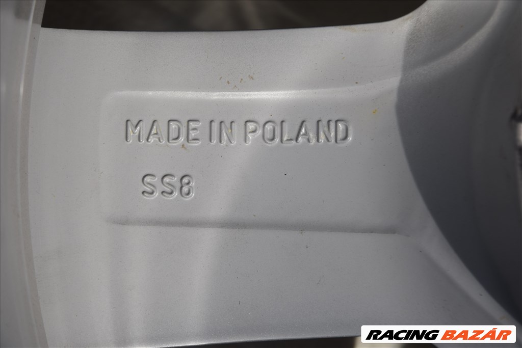 AUDI,5x112 , 17" újszerű (gyári felni) alufelni, rajta 225/55 használt Michelin téli gumi  8. kép