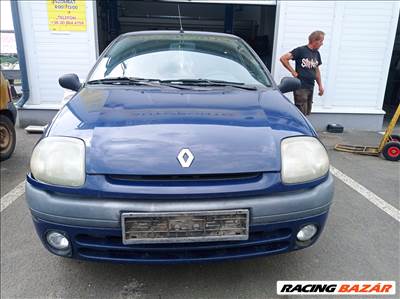 Renault Clio II bontott alkatrészei